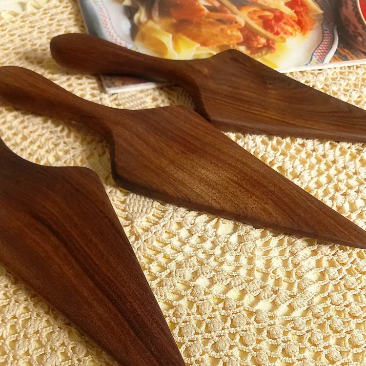 کاردک کیک و کوکو چوبی دستساز بارلی 23 سانتی