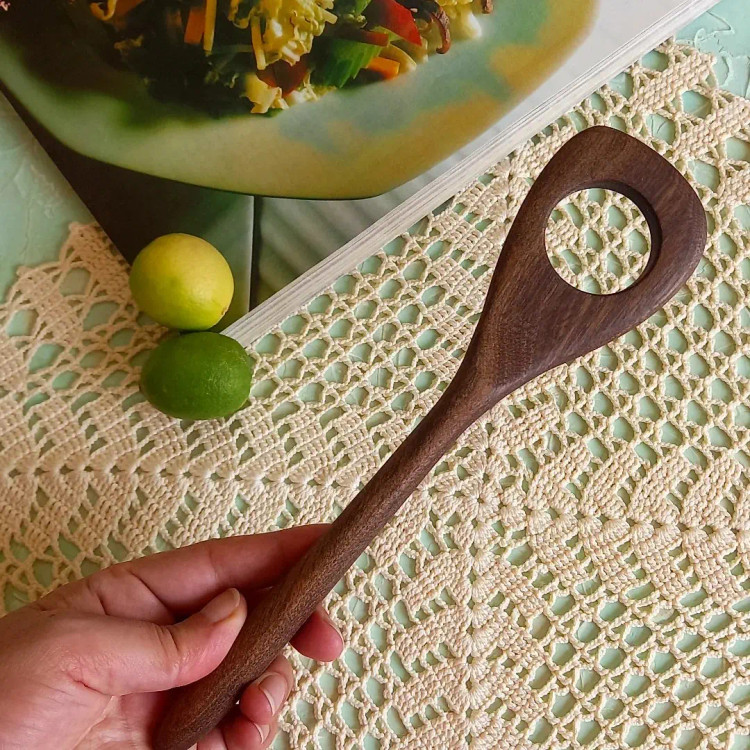 کفگیر سرخ کن چوبی دست ساز بارلی چوب ویژه جهیزیه عروس