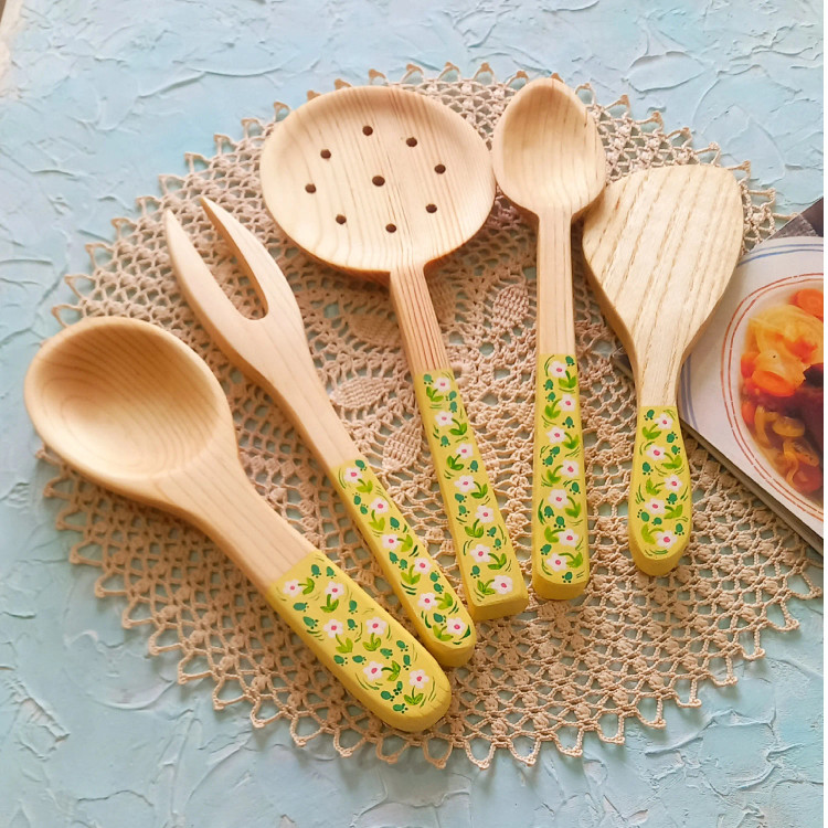 ست کفگیر ملاقه چوبی دستساز بارلی ویژه جهیزیه عروس 5 تکه نقاشی شده با دست کد bar0130