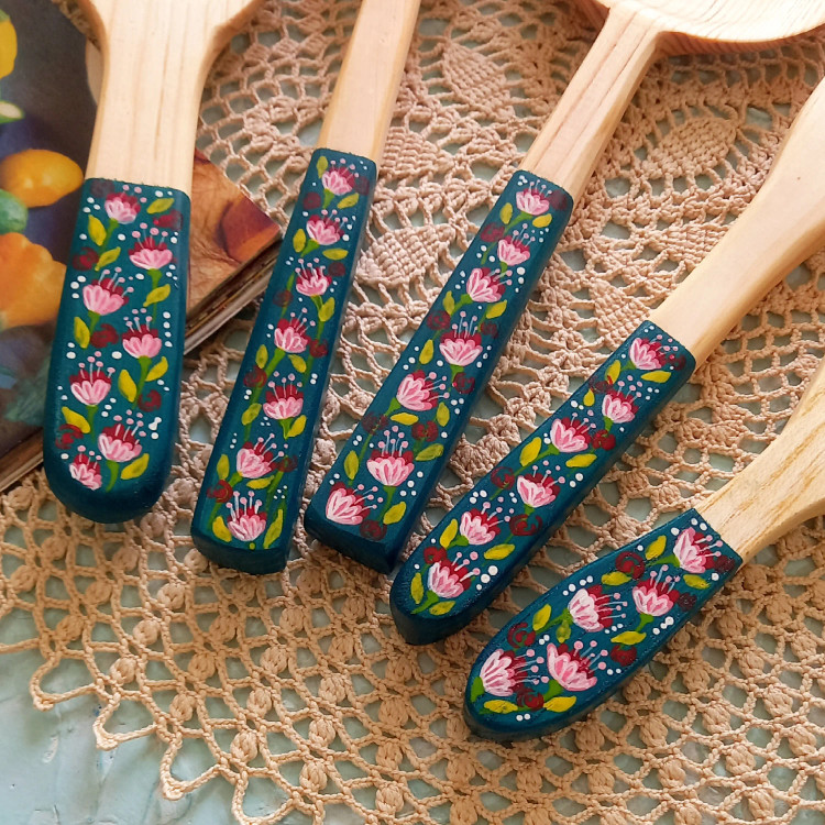 ست کفگیر ملاقه چوبی دستساز بارلی ویژه جهیزیه عروس 5 تکه نقاشی شده با دست کد bar0140