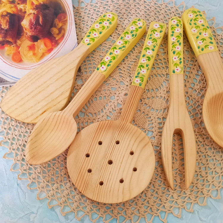 ست کفگیر ملاقه چوبی دستساز بارلی ویژه جهیزیه عروس 5 تکه نقاشی شده با دست کد bar0130