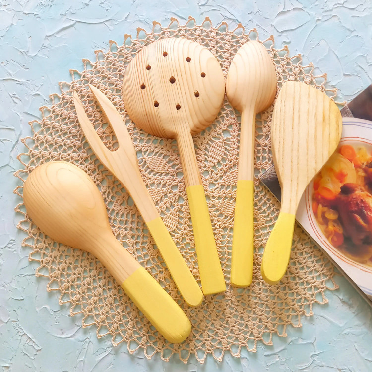 ست کفگیر ملاقه چوبی دستساز بارلی ویژه جهیزیه عروس 5 تکه نقاشی شده با دست کد bar0130