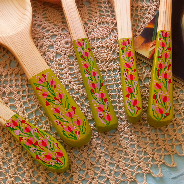 ست کفگیر ملاقه چوبی دستساز بارلی ویژه جهیزیه عروس 5 تکه نقاشی شده با دست کد bar0131