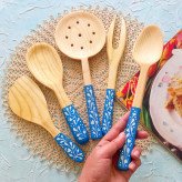 ست کفگیر ملاقه چوبی دستساز بارلی ویژه جهیزیه عروس 5 تکه نقاشی شده با دست کد bar0133