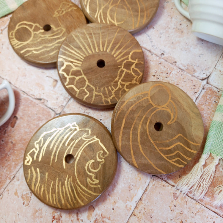 زیرلیوانی چوبی 6 نفره چوب گردو نقاشی با دست رنگ ثابت