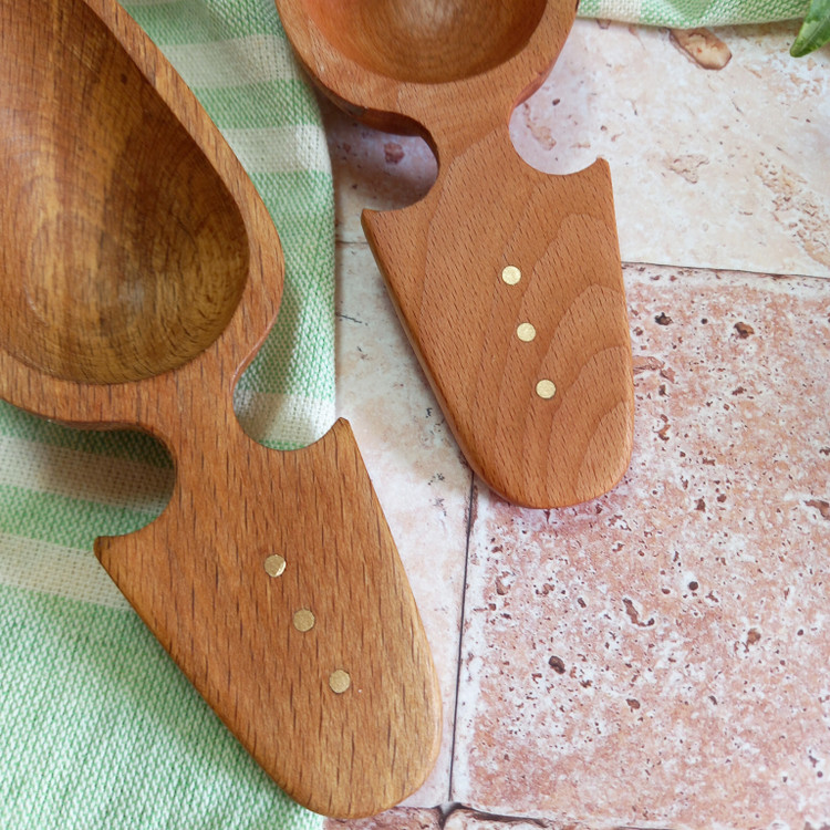 قاشق آجیل خوری جدید بارلی چوب برنج نشان 16 سانتی چوب راش