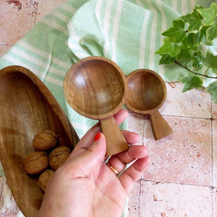 قاشق آجیل کوچک چوب گردو هفت سین نوروزی بارلی چوب