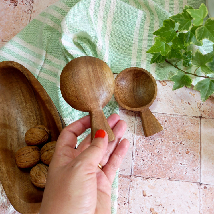 قاشق آجیل کوچک چوب گردو هفت سین نوروزی بارلی چوب