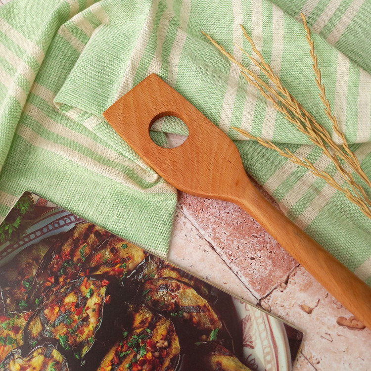 کفگیر سرخ کن چوبی دست ساز برند بارلی چوب مدل الیزه جنس چوب راش