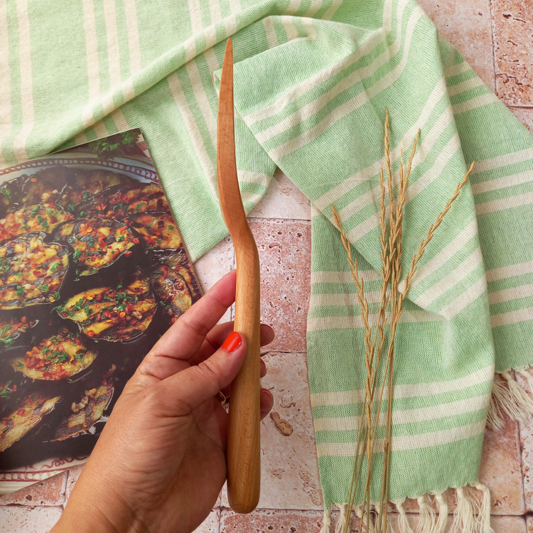 کفگیر سرخ کن چوبی دست ساز برند بارلی چوب مدل الیزه جنس چوب راش