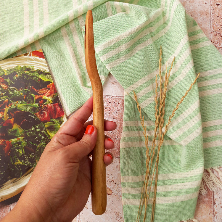 کفگیر سرخ کن چوبی دست ساز برند بارلی چوب مدل افرند 26 سانتی جنس چوب راش