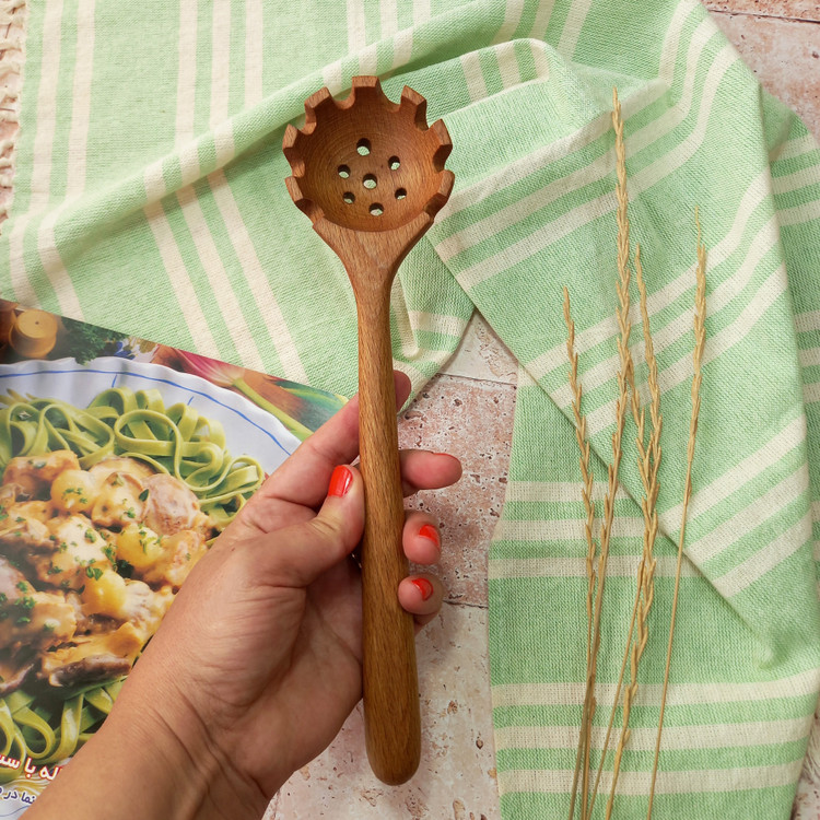 چنگال ماکارونی و پاستا چوبی دست ساز برند بارلی چوب مدل ژیکان