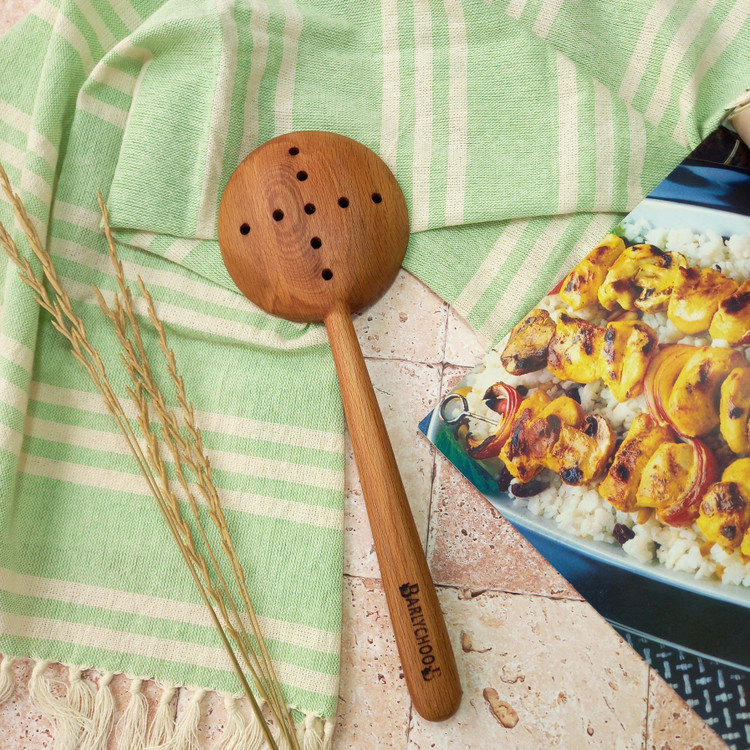 کفگیر پلویی چوبی دست ساز برند بارلی چوب مدل آبادیس 28 سانتی جنس چوب راش