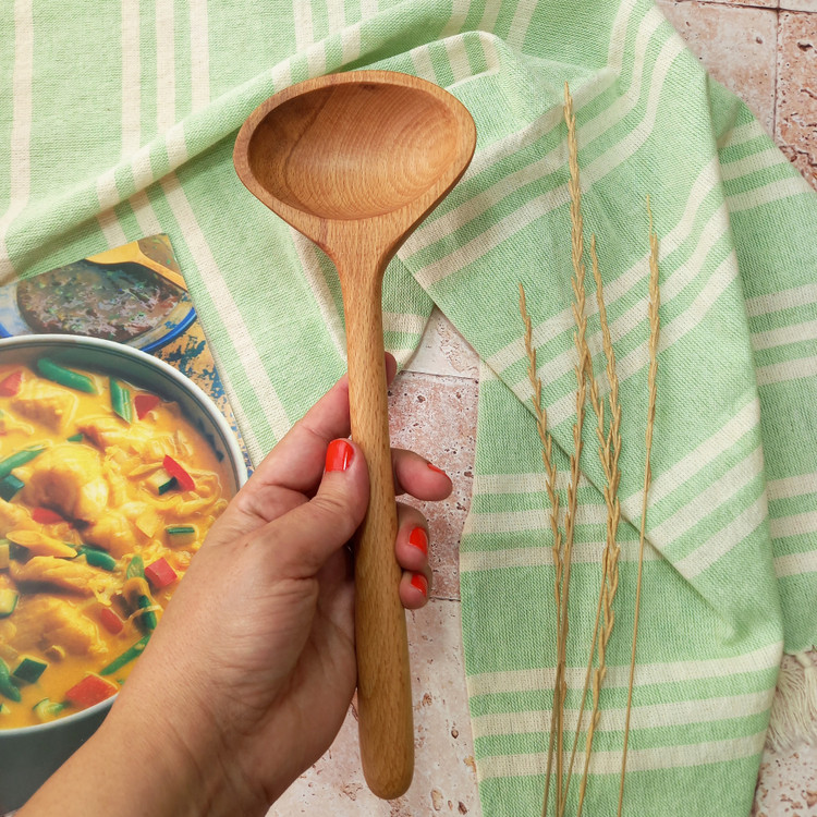 ملاقه چوبی دست ساز برند بارلی چوب مدل ماهور 27 سانتی جنس چوب راش