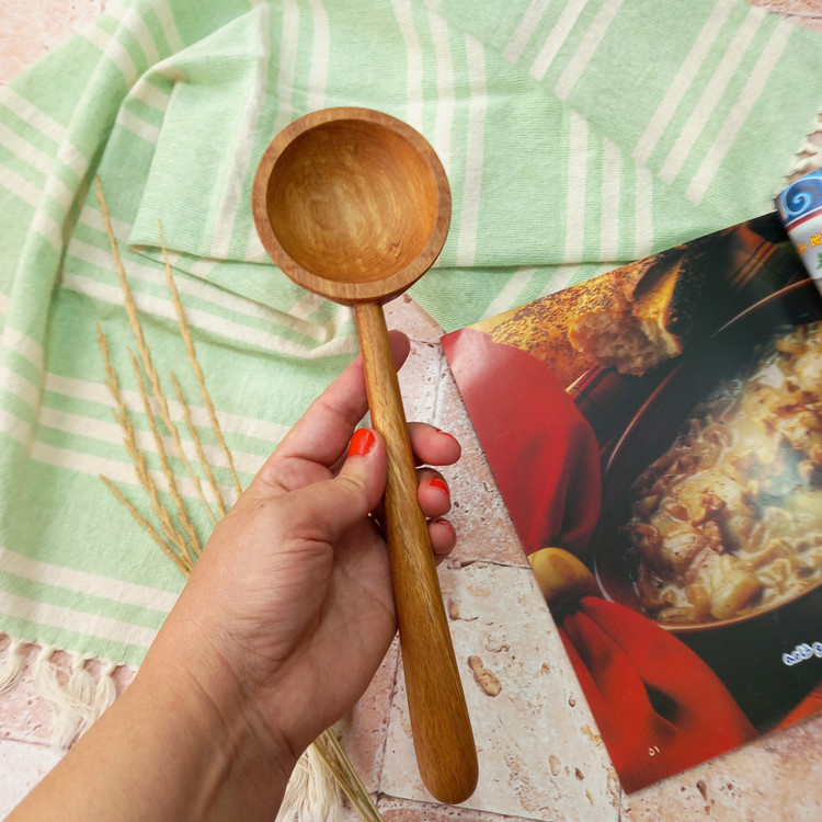 ملاقه چوبی دست ساز برند بارلی چوب مدل دنیز 27 سانتی جنس چوب راش