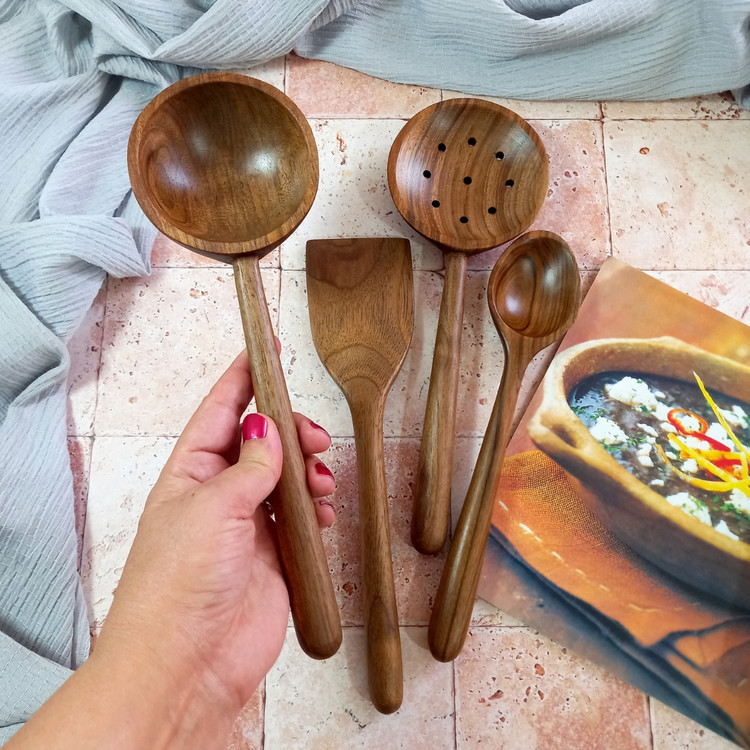 ست کفگیر و ملاقه چوب گردو ویژه جهیزیه عروس