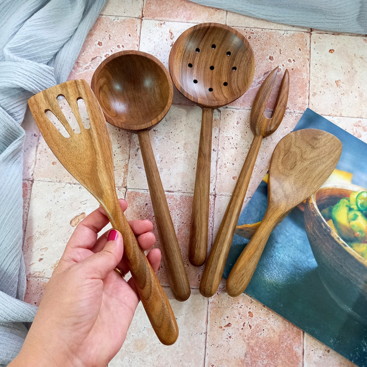 ست کفگیر و ملاقه چوبی ویژه جهیزیه عروس