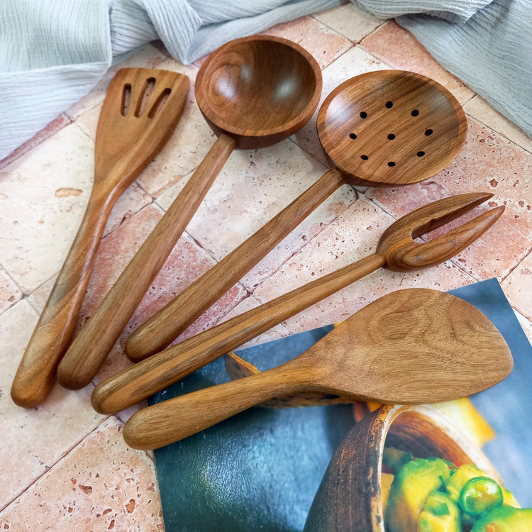 ست کفگیر و ملاقه چوبی ویژه جهیزیه عروس