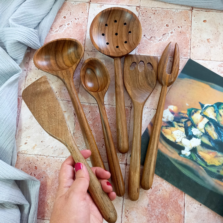 ست کفگیر و ملاقه چوبی ویژه جهیزیه عروس