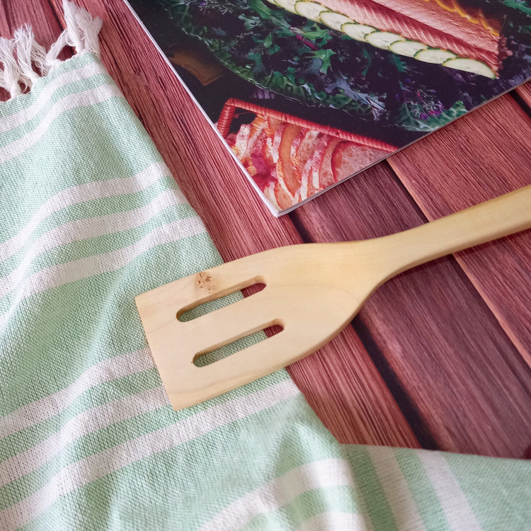 کفگیر چوبی دست ساز ویژه جهیزیه عروس