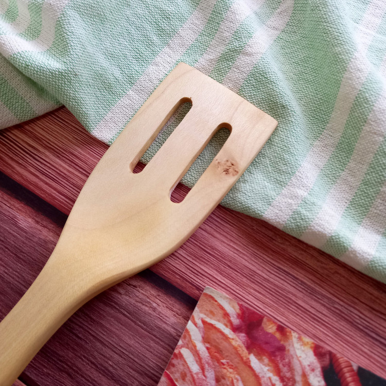 کفگیر چوبی دست ساز ویژه جهیزیه عروس