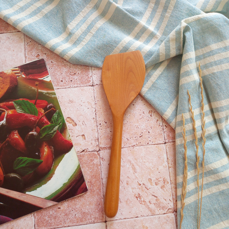 کفگیر چوبی دست ساز ویژه سرخکن و برگردان