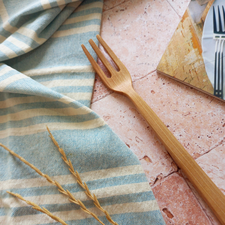 چنگال چوبی دست ساز ویژه سرخ کردن ماهی و مرغ