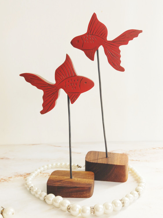 ماهی چوبی دست ساز سفره هفت سین نوروزی