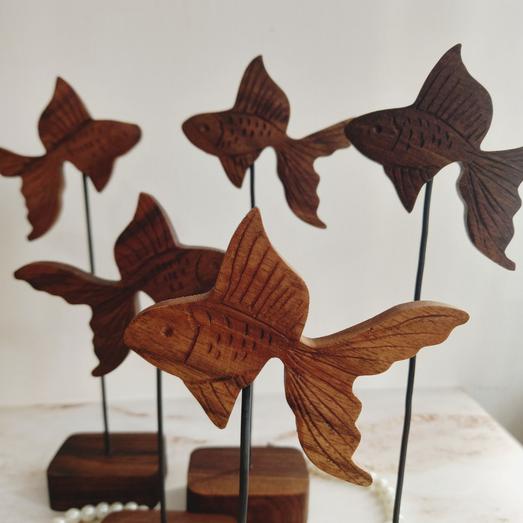 ماهی چوبی دست ساز هفت سین نوروزی