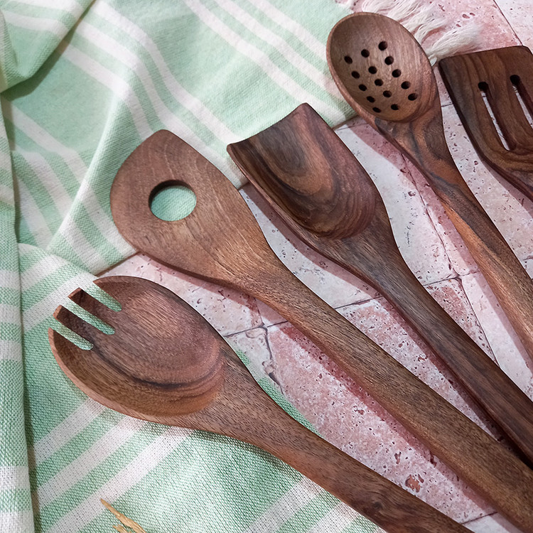 ست کفگیر و ملاقه چوبی ویژه جهیزیه عروس