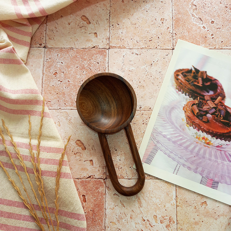 قاشق آجیل چوبی دست ساز مدل ژانت بزرگ ویژه جهیزیه عروس