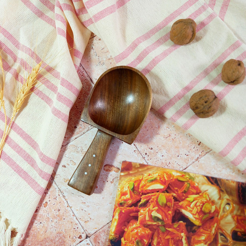 قاشق آجیل خوری چوبی دستساز ویژه جهیزیه عروس