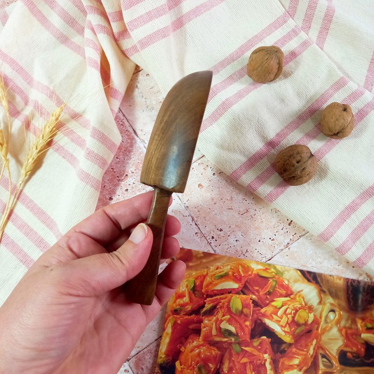 قاشق آجیل خوری چوبی دستساز ویژه جهیزیه عروس