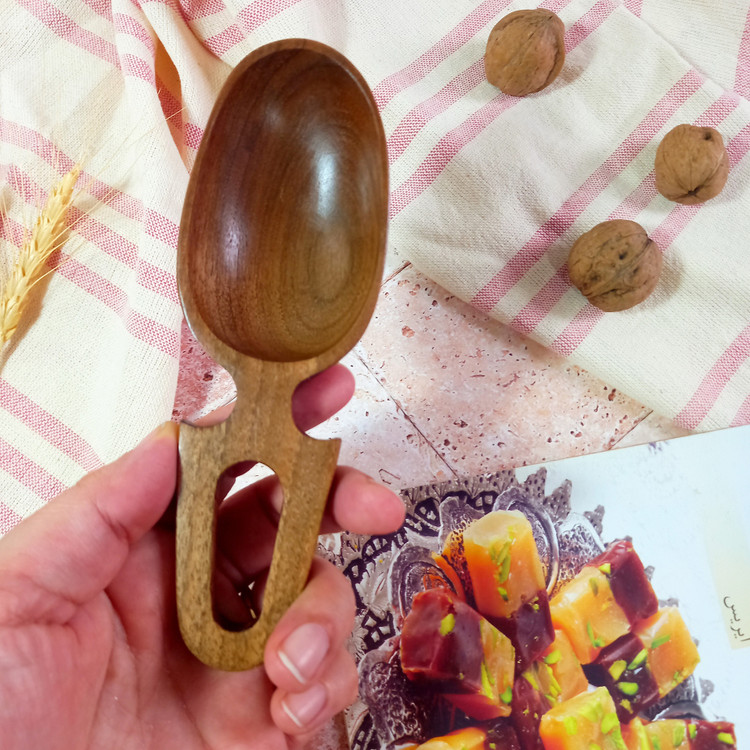 قاشق آجیل خوری چوبی دستساز ویژه جهیزیه عروس