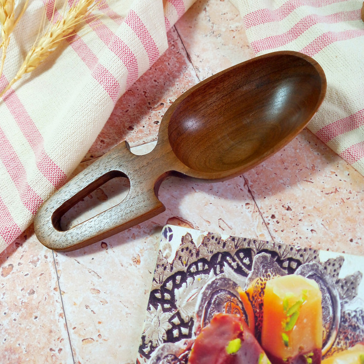 قاشق آجیل خوری چوبی دستساز ویژه جهیزیه عروس