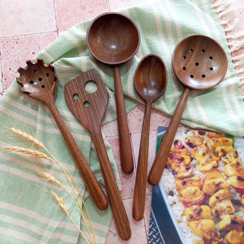 ست کفگیر و ملاقه چوبی دستساز ویژه جهیزیه عروس